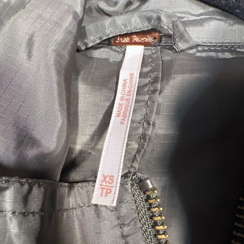 Free People‎ Peplum Windbreaker Jacket Womens XS Olive Green Ripstop Hooded - Picture 3 of 14